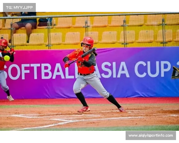 全国女子垒球冠军杯赛激战正酣，多场较量进入关键阶段